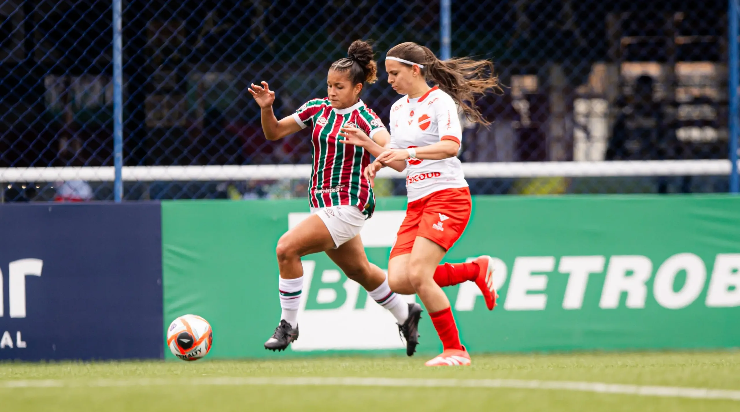 em-estreia-na-copinha-feminina,-vila-nova-e-goleado-pelo-fluminense