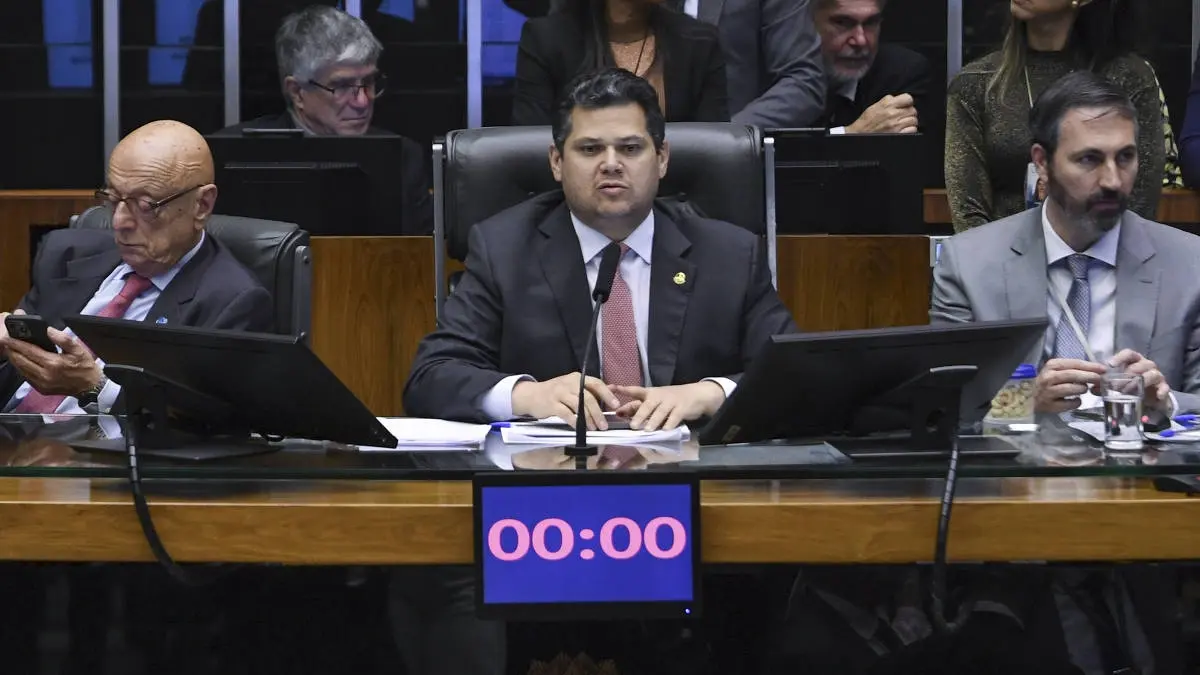 congresso-da-aval-para-governo-mirar-piso-da-meta-em-2026
