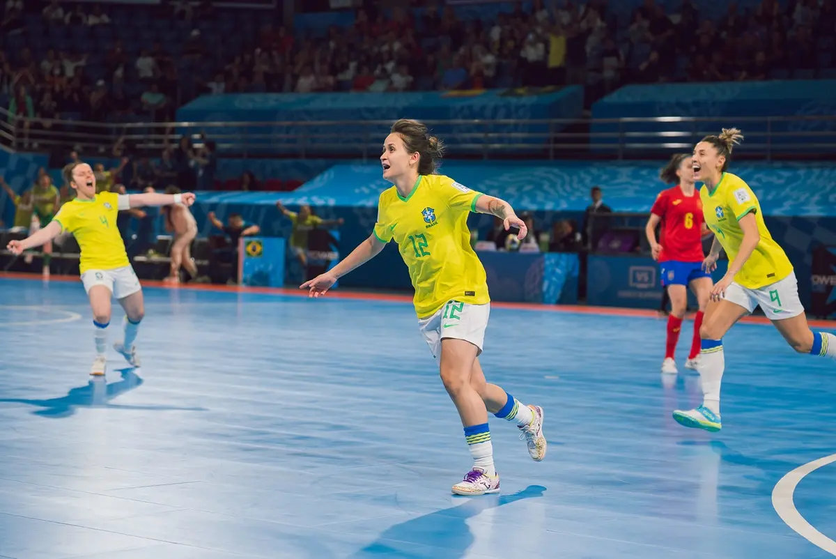 brasil-goleia-espanha-e-se-classifica-para-a-final-do-mundial-de-futsal-feminino
