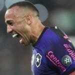 botafogo-acerta-detalhes-com-marcal-e-falta-apenas-assinar-para-renovar-contrato-ate-2026-–-fogaonet