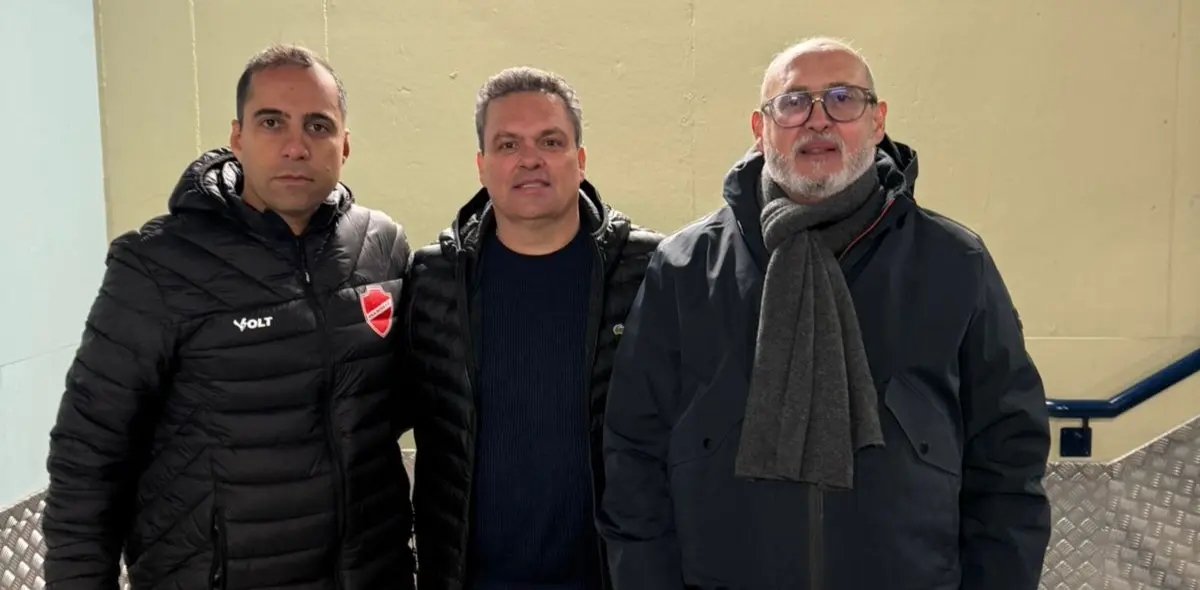 dirigentes-goianos-conhecem-estrutura-da-bundesliga-e-se-encontram-com-grandes-nomes-do-futebol