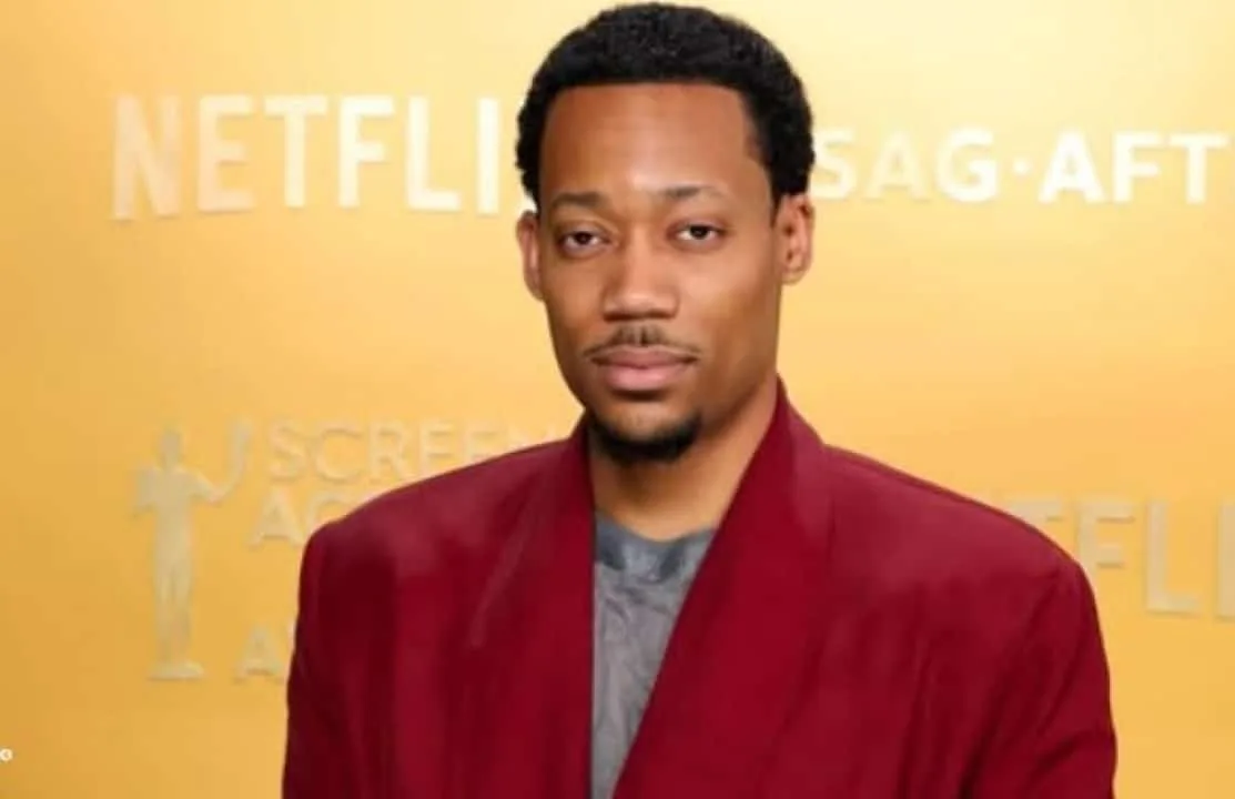 tyler-james-williams-revela-surpresas-no-retorno-de-abbott-elementary-apos-hiato-de-inverno-em-2026