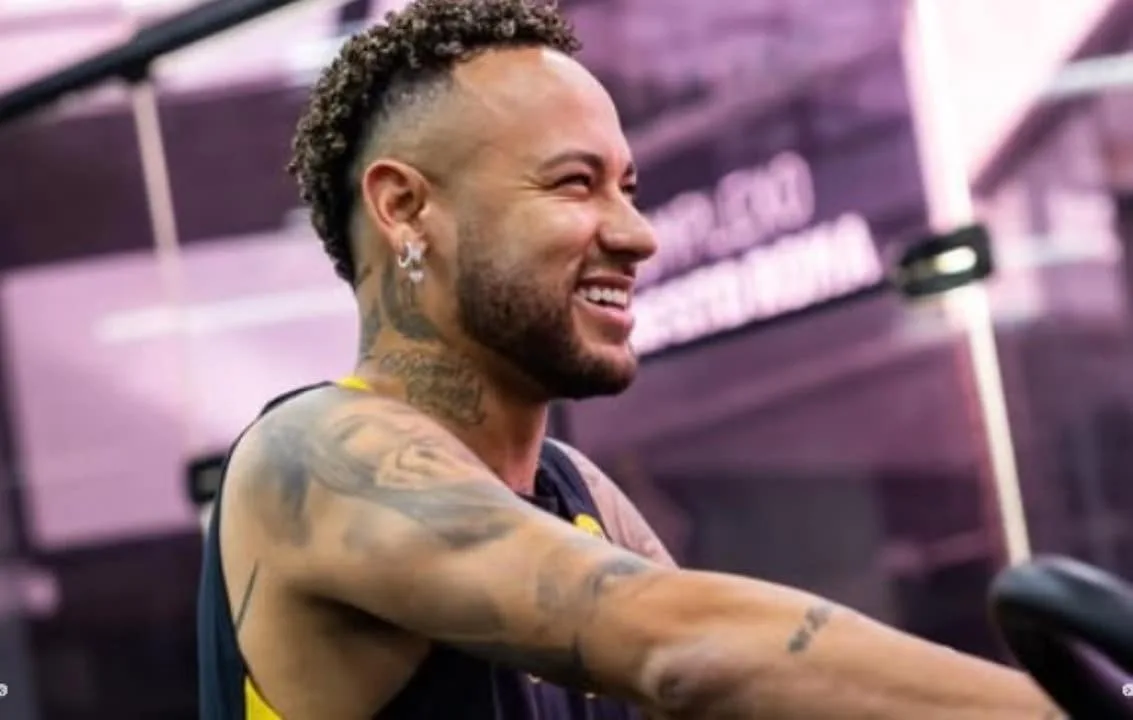 Durante Kings League Neymar tenta convencer Vitor Roque a deixar Palmeiras pelo Santos 4 durante-kings-league-neymar-tenta-convencer-vitor-roque-a-deixar-palmeiras-pelo-santos