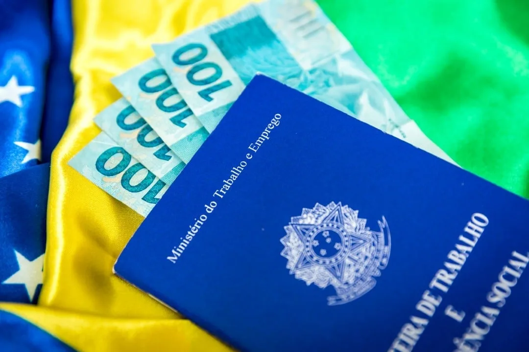 salario-minimo-de-r$-1.621-em-2026-reajusta-inss,-pis/pasep-e-seguro-desemprego-para-milhoes-de-brasileiros