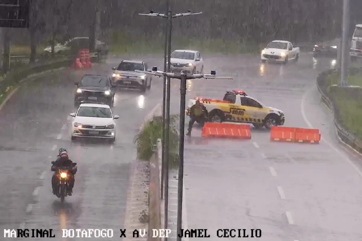 chuva-rapida,-mas-intensa-assusta-moradores-de-goiania,-aparecida-e-canedo