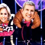 todd-e-julie-chrisley-revelados-como-sr-e-sra-croissant-no-the-masked-singer-apos-pistas-evidentes
