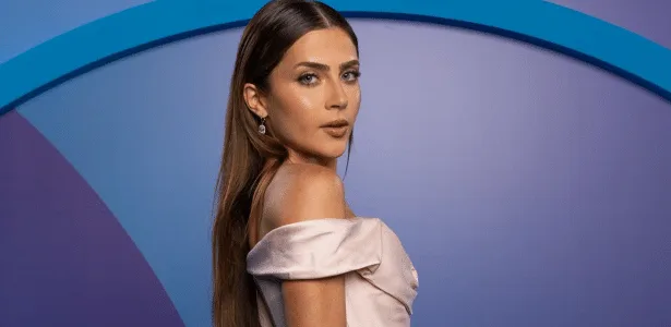 jade-picon-posa-de-biquini-em-fernando-de-noronha-e-exibe-barriga-trincada-–-uol