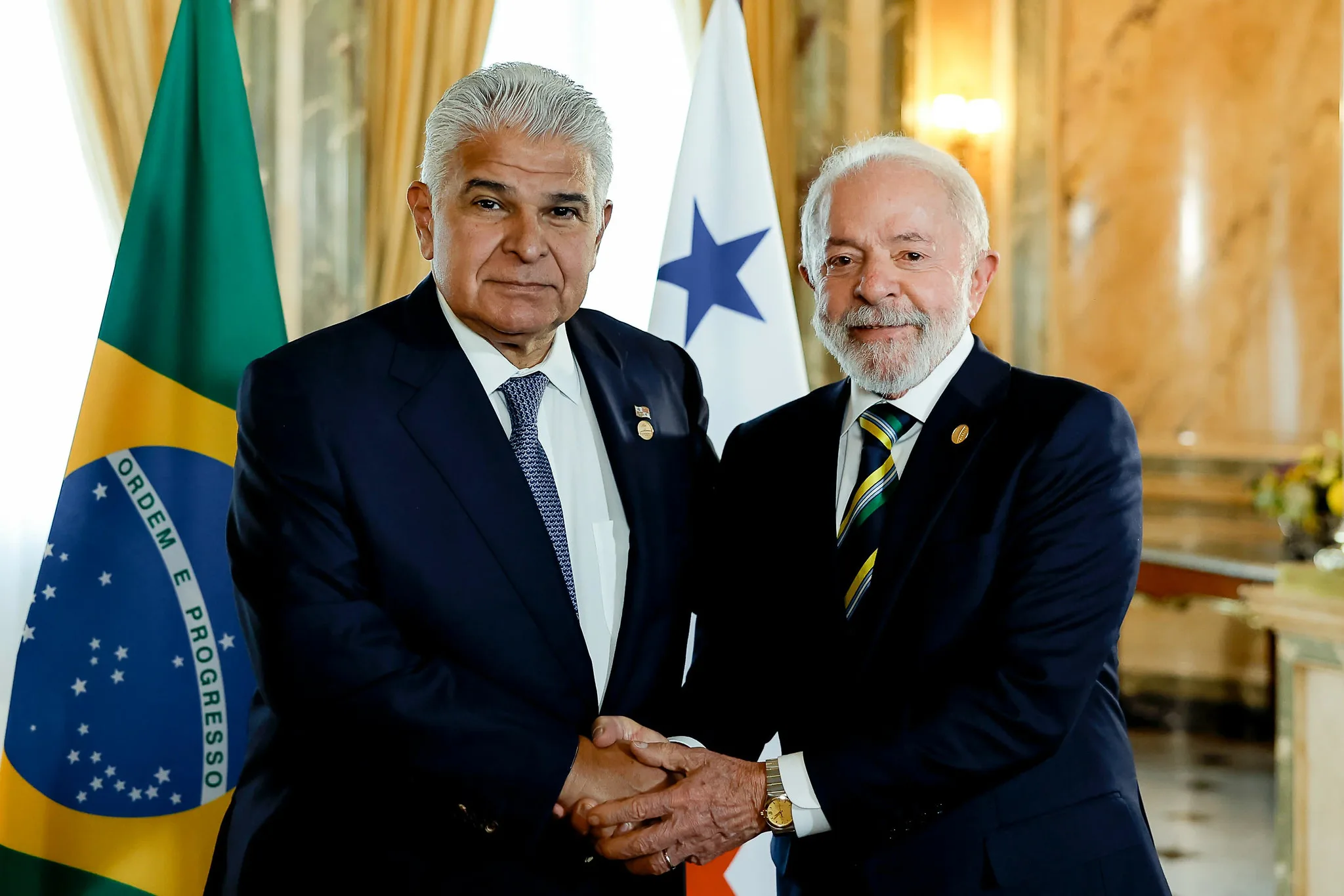 lula-conversa-por-telefone-com-o-presidente-do-panama.-saiba-detalhes