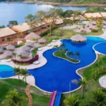 60-ilhas-e-5-mil-metros-de-piscinas:-conheca-resort-comprado-por-goiano-e-que-pertenceu-a-familia-toffoli