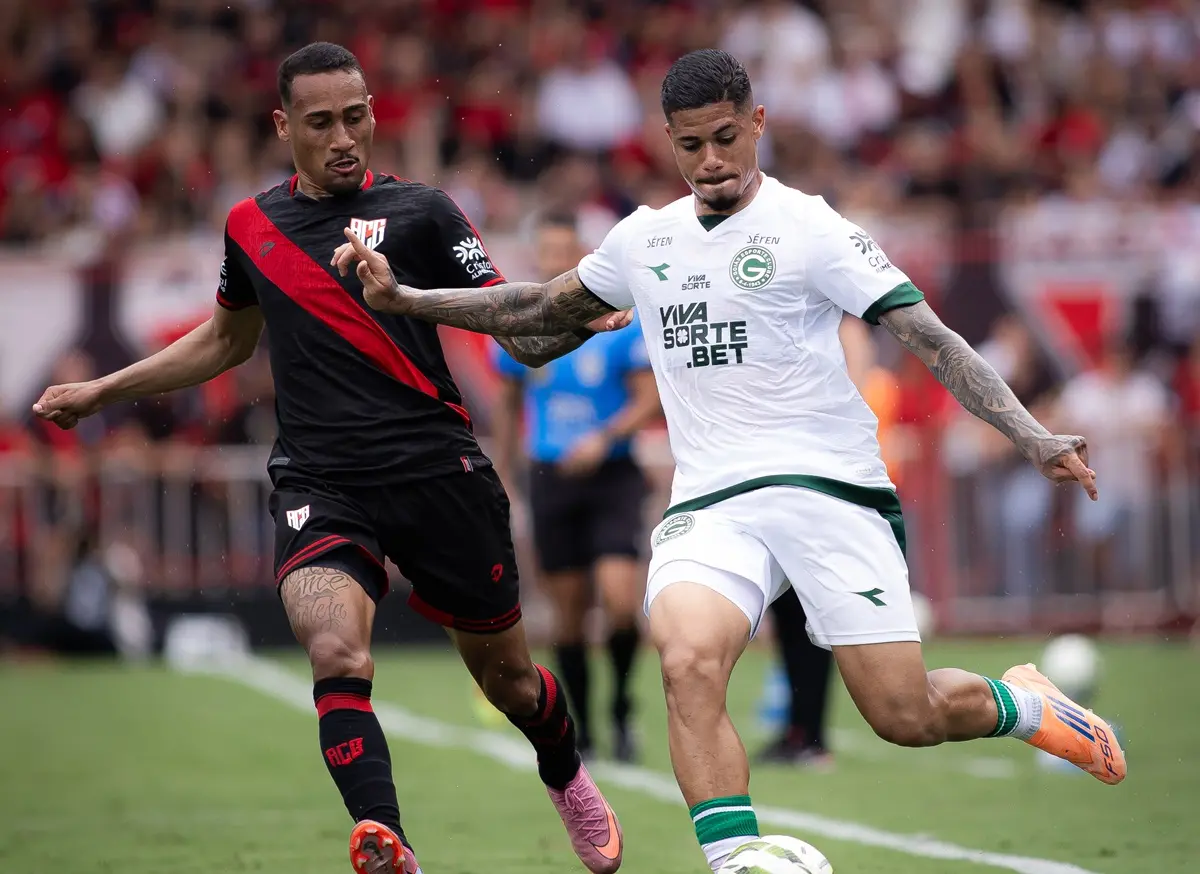 mesmo-com-empate-no-fim,-diego-caito-afirma-que-resultado-foi-ruim-para-o-goias