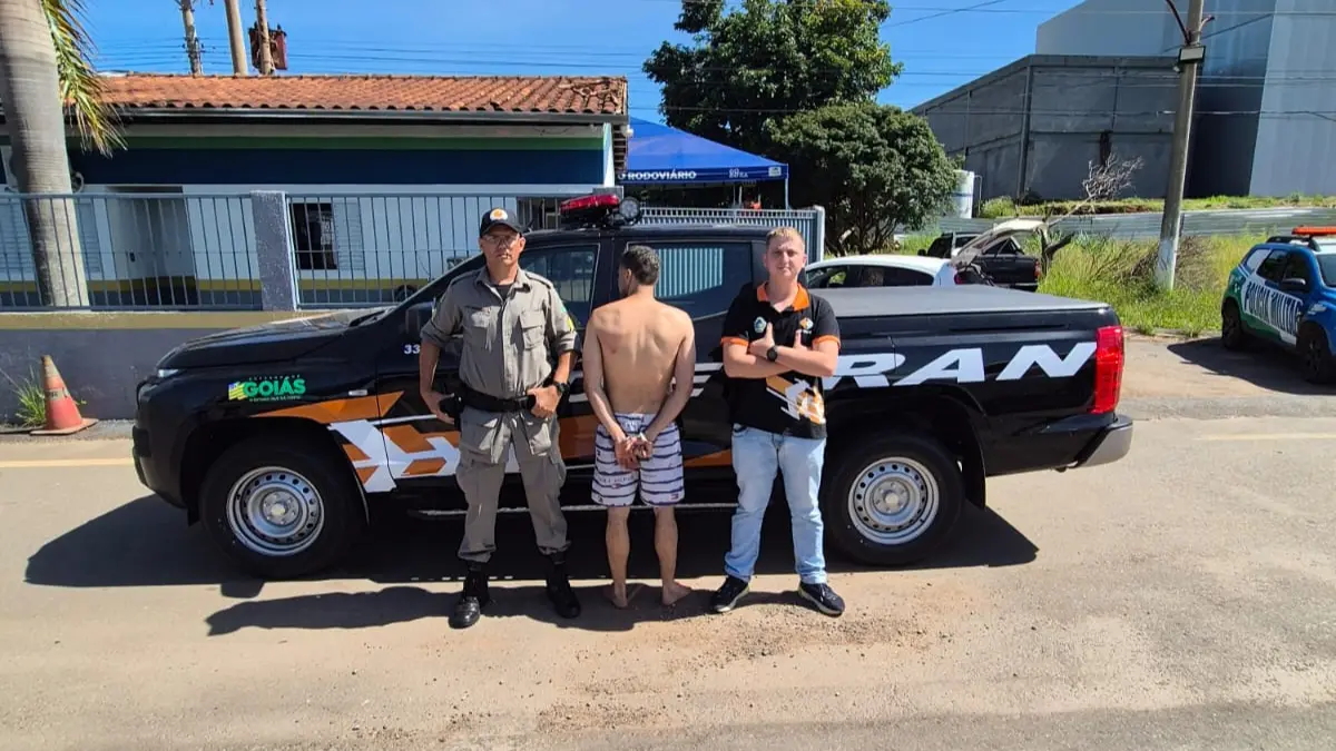 motorista-que-invadiu-detran-pretendia-matar-pais-e-a-ex-companheira,-em-goiania