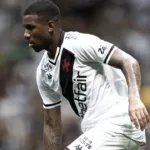 vasco-acerta-saida-de-leandrinho-para-al-sharjah,-dos-emirados-arabes-–-o-globo