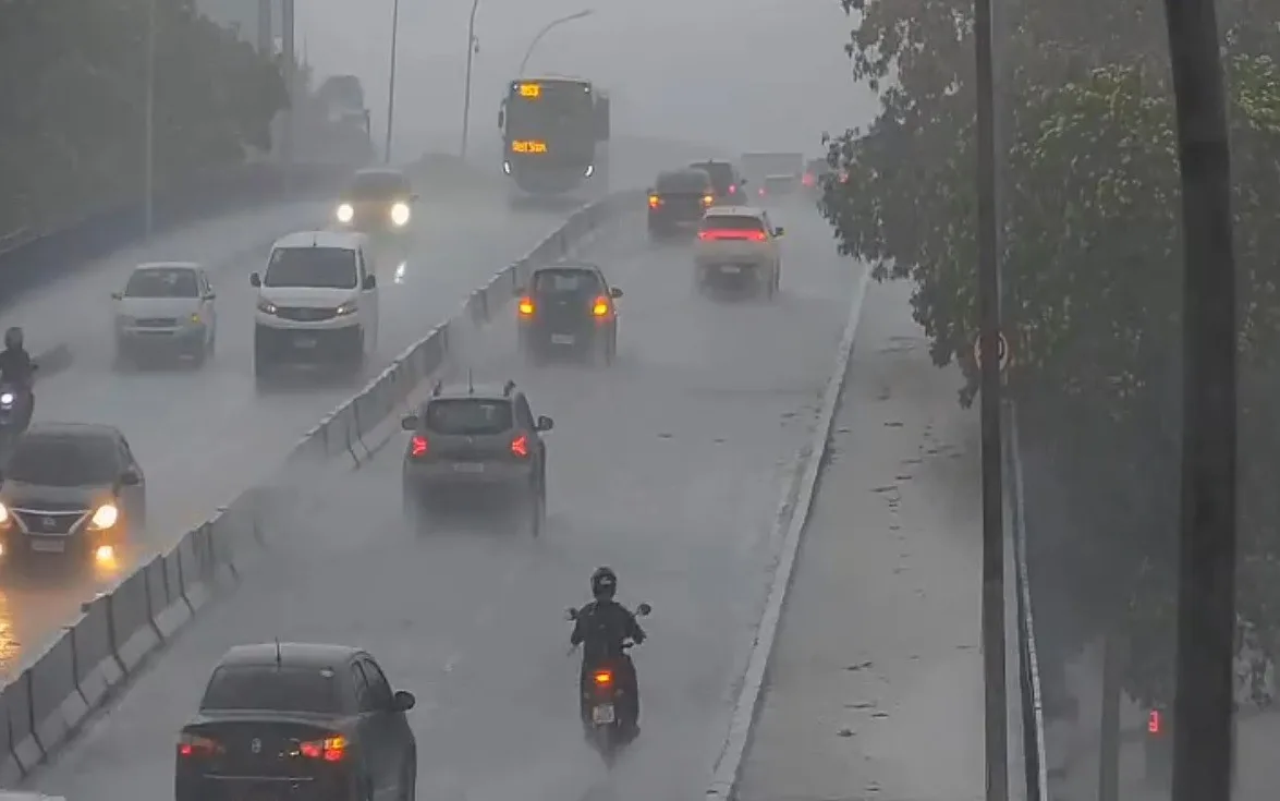cidade-do-rio-registra-temporal-na-noite-desta-segunda-feira;-veja-onde-esta-chovendo-–-o-globo