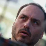 carlos-bolsonaro-anuncia-que-participara-de-caminhada-de-nikolas