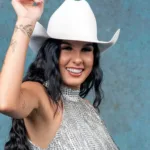 sensual,-ana-castela-investe-em-moda-praia-e-usa-biquinis-cortininha-e-fio-dental;-veja-fotos