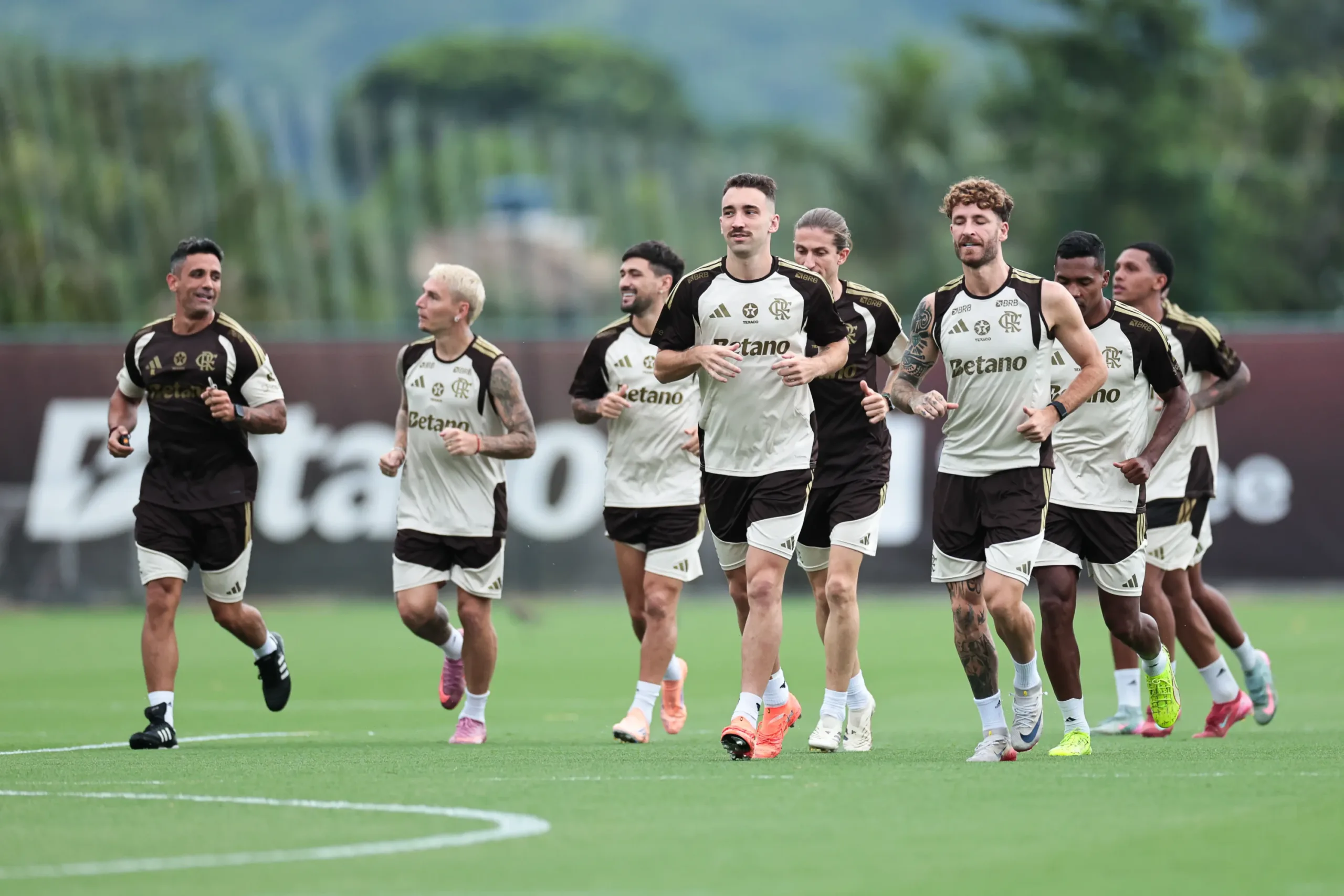 flamengo-define-volta-de-filipe-luis-e-de-time-titular-para-partida-contra-o-vasco