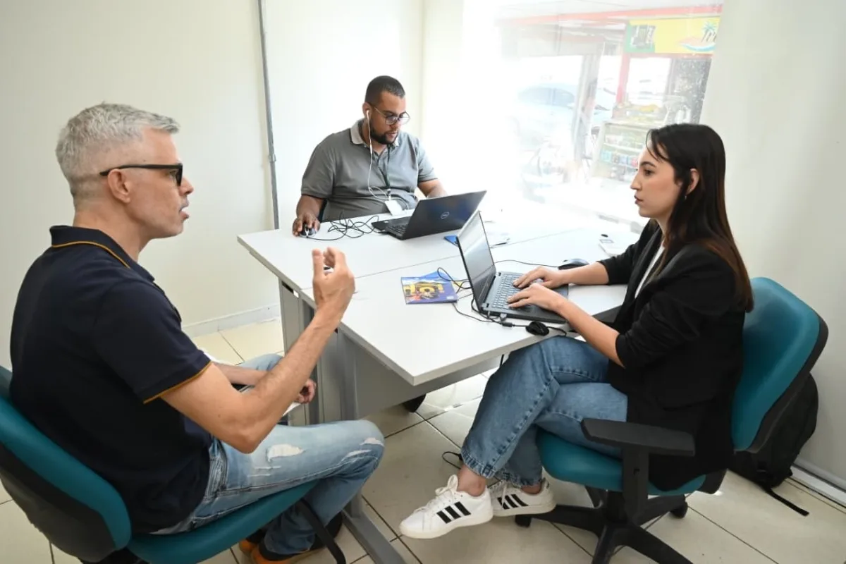 goias-promove-feirao-com-3-mil-vagas-para-jovens-e-foco-no-1o-emprego