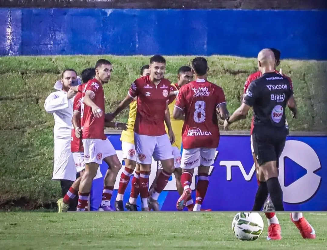 anapolina-bate-crac-no-jonas-duarte-e-engata-terceira-vitoria-no-goianao