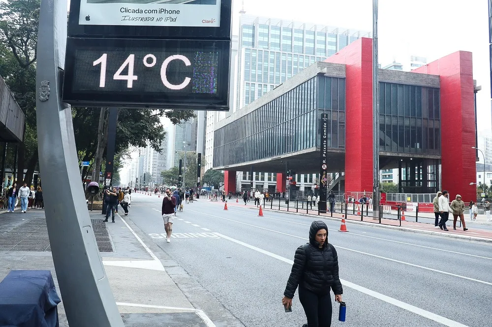 frio-em-pleno-verao:-o-que-explica-a-queda-de-temperatura-em-sp-no-meio-de-janeiro?-–-jovem-pan