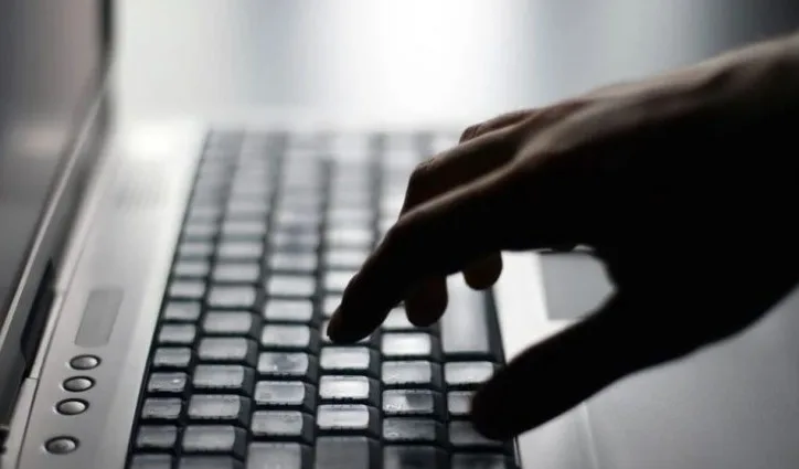 hackers-usam-ia-para-criar-virus-capaz-de-invadir-sistemas-de-empresas,-alertam-pesquisadores