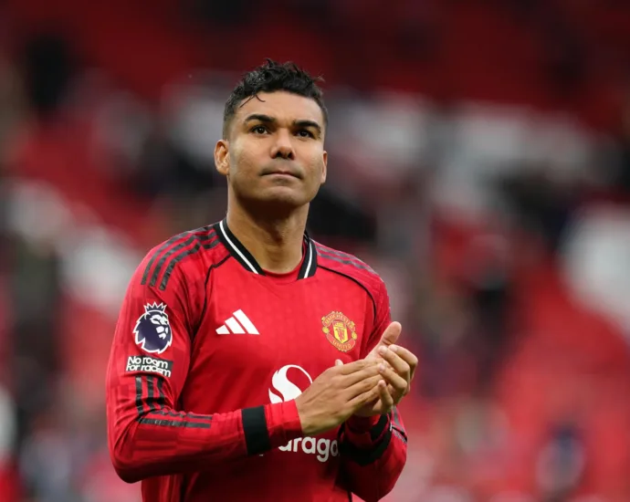 manchester-united-anuncia-saida-de-casemiro-ao-fim-da-temporada