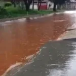 ‘so-de-jet-ski’:-morador-reclama-de-alagamento-no-setor-goiania-viva;-video