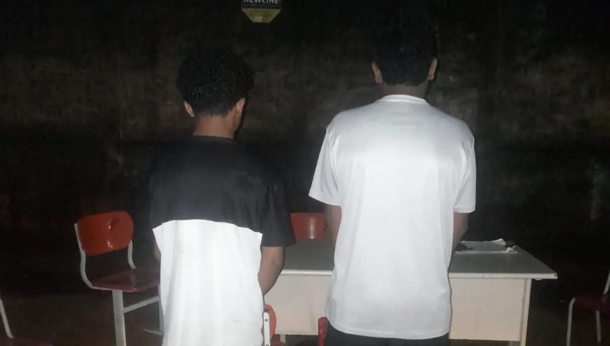 jovens-de-13-e-14-anos-sao-apreendidos-por-vandalismo-no-cras-do-jardim-guanabara