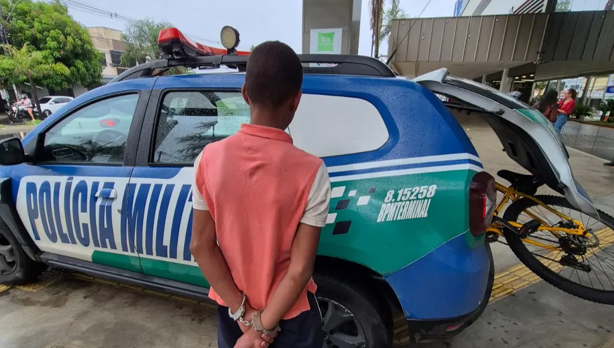 garoto-de-13-anos-e-apreendido-por-arrombar-loja-de-shopping-e-furtar-bicicleta,-em-goiania