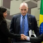 de-quem-e-o-direito-sobre-as-debentures-que-eike-batista-diz-valer-r$-2-bilhoes?