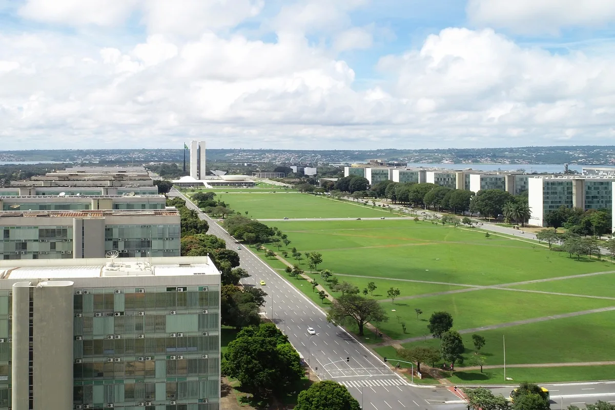 governo-preve-r$-1,5-bilhao-para-contratar-servidores.-saiba-onde