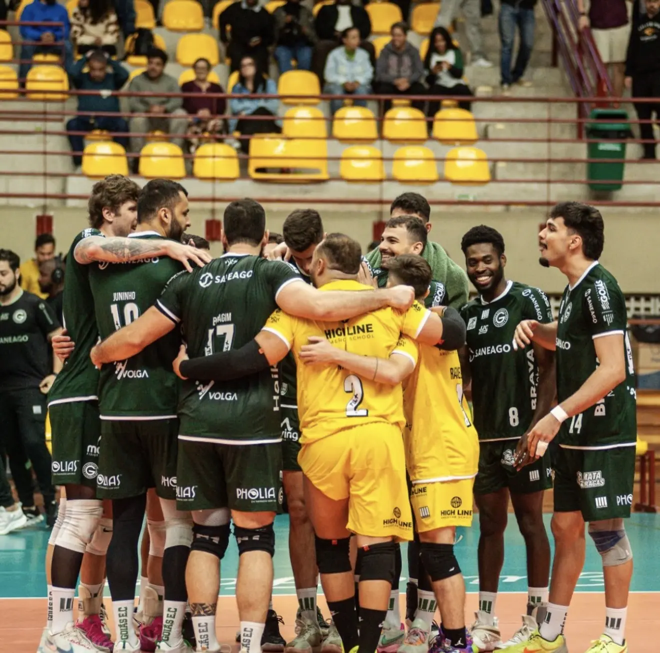 goias-volei-vence-o-jf-e-sobe-para-o-g-4-da-superliga