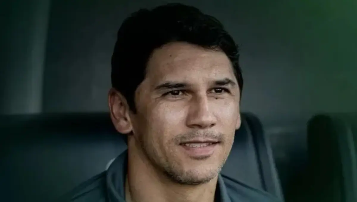 apos-quatro-dias-no-comando-do-goiatuba,-lucio-flavio-e-anunciado-como-treinador-de-clube-mineiro