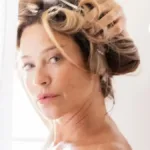 luana-piovani-publica-fotos-sensuais-nas-redes-sociais-e-faz-criticas-sociais:-‘caos-se-instalou’