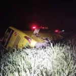 capotamento-de-onibus-na-go-080-deixa-quatro-passageiros-feridos-em-petrolina-de-goias