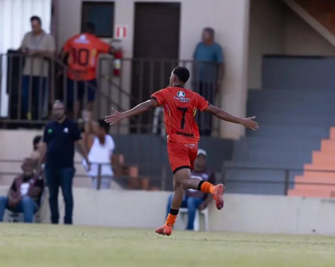 abecat-bate-a-jataiense,-chega-a-quarta-vitoria-consecutiva-e-assume-a-vice-lideranca