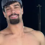 bbb-26:-goiano-paulo-augusto-lidera-enquete-como-o-mais-‘planta’-da-casa