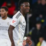 “bola-de-praia”:-vini-jr.-reage-a-provocacao-construindo-gol-do-real-madrid-–-uol