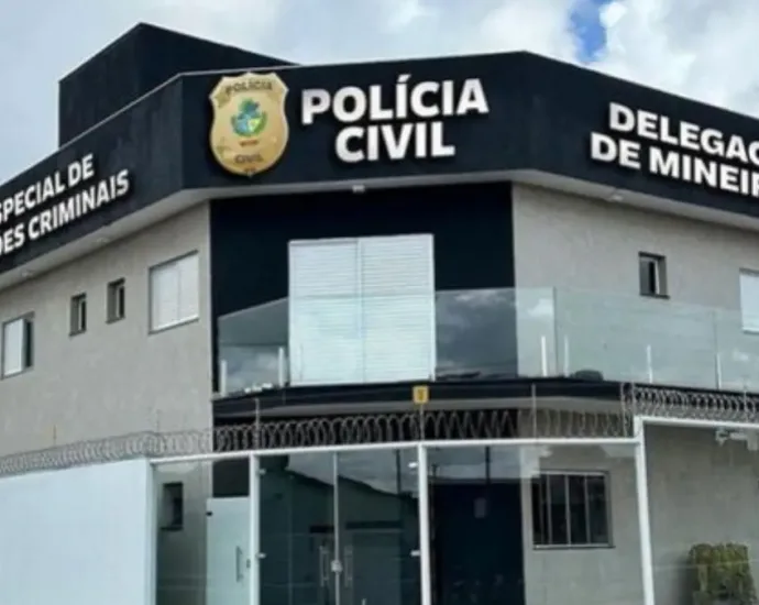 ‘taxa-de-seguranca’:-criminosos-se-passam-por-faccionados-para-extorquir-moradores-e-comerciantes-em-mineiros