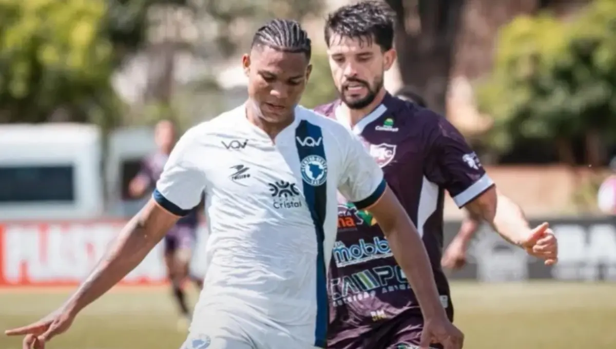 em-duelo-com-quatro-gols-e-duas-expulsoes,-inhumas-e-centro-oeste-empatam-no-zico-brandao