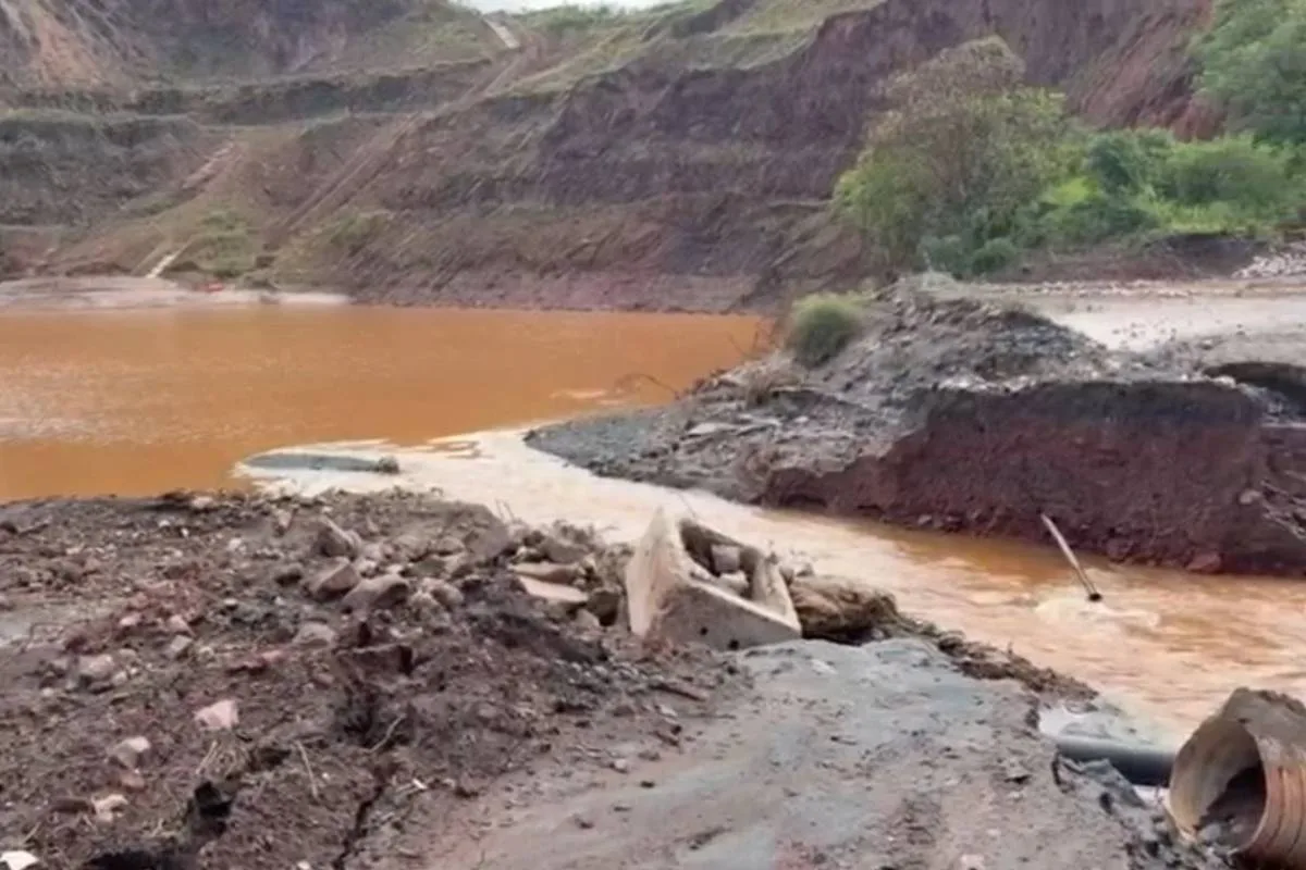 estrutura-da-vale-transborda-em-mg-sete-anos-apos-desastre-de-brumadinho-–-folha-de-s.paulo