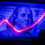 fuga-dos-eua-com-trump-derruba-dolar,-e-fluxo-estrangeiro-na-bolsa-ja-e-quase-metade-de-2025-todo-–-folha-de-s.paulo