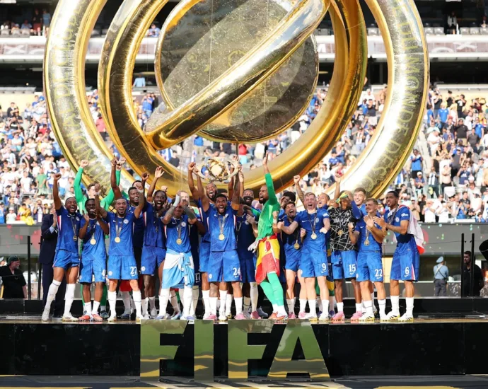 em-reuniao-com-presidente-da-fifa,-cbf-reforca-intencao-de-sediar-proxima-copa-do-mundo-de-clubes