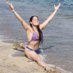 atriz-da-globo-que-revelou-ter-‘preguica-de-fazer-sexo’-publica-video-dancando-de-biquini;-assista