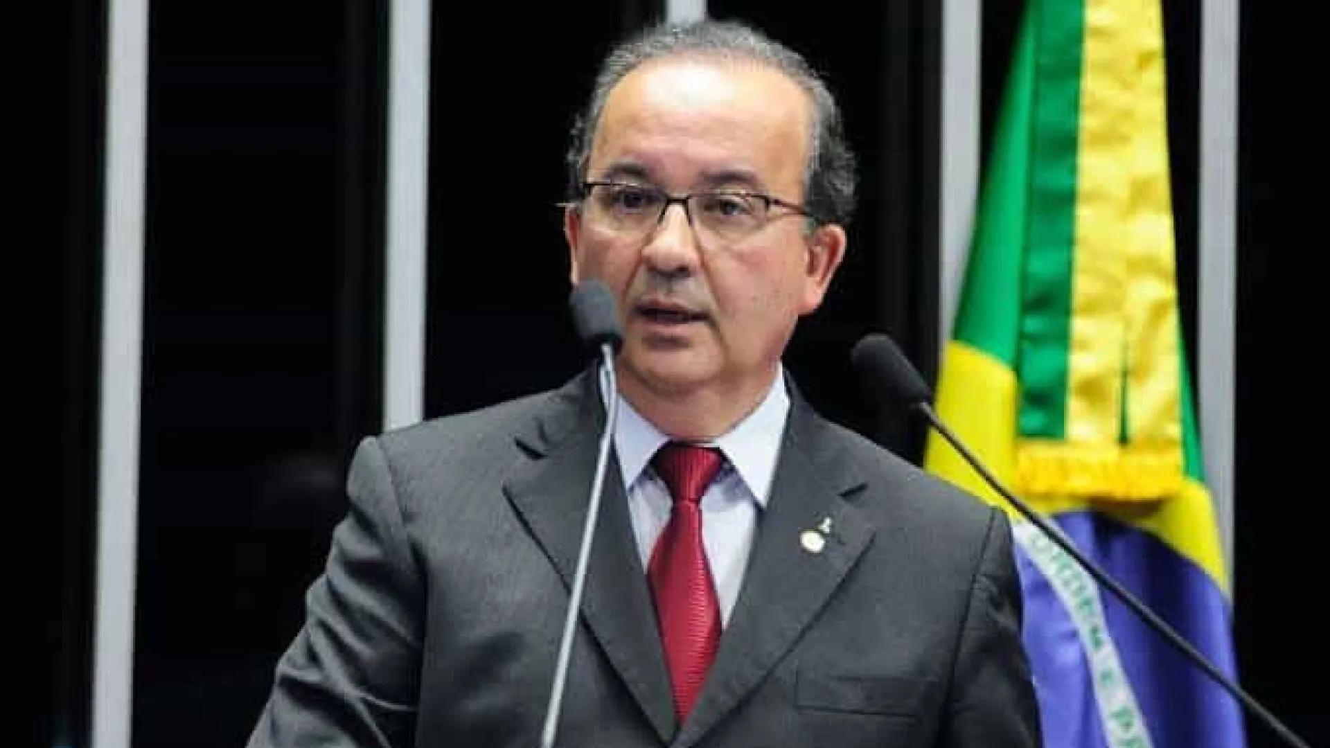 gilmar-mendes-da-48-horas-para-sc-explicar-lei-que-proibe-cotas-raciais-em-universidades