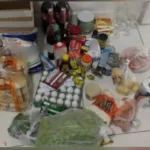 mulher-edita-comprovante-de-pix-para-simular-pagamento-em-supermercado-de-goianesia