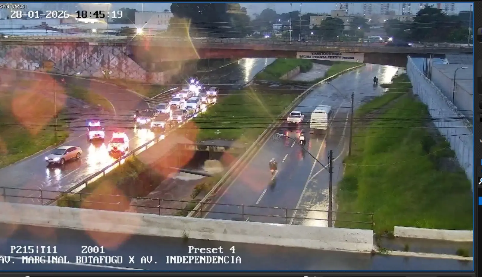 prefeitura-bloqueia-acesso-a-marginal-botafogo-em-razao-da-chuva,-em-goiania