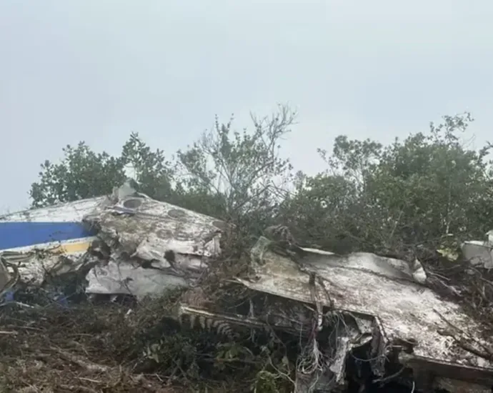 aviao-cai-na-colombia-e-mata-15-pessoas-a-bordo