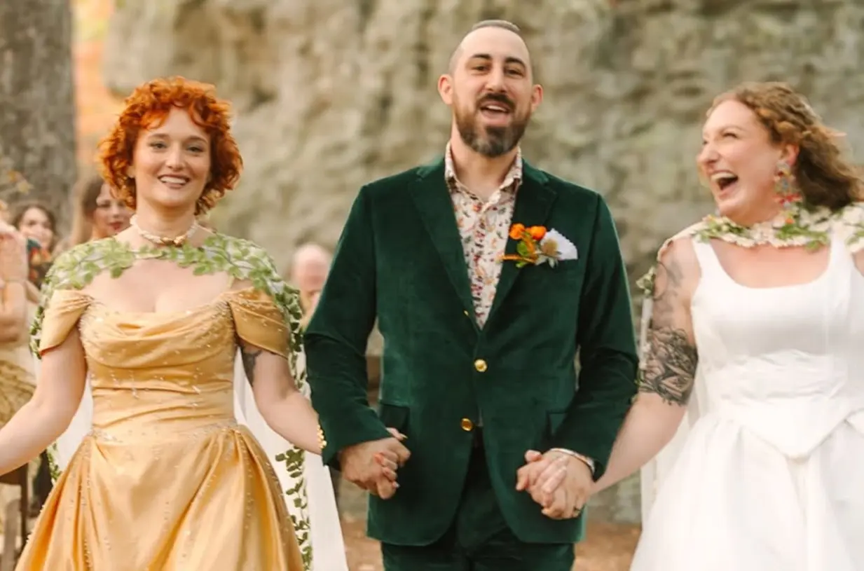 familiares-de-noiva-se-recusam-a-ir-ao-casamento-de-trisal-e-causam-polemica;-veja-o-motivo