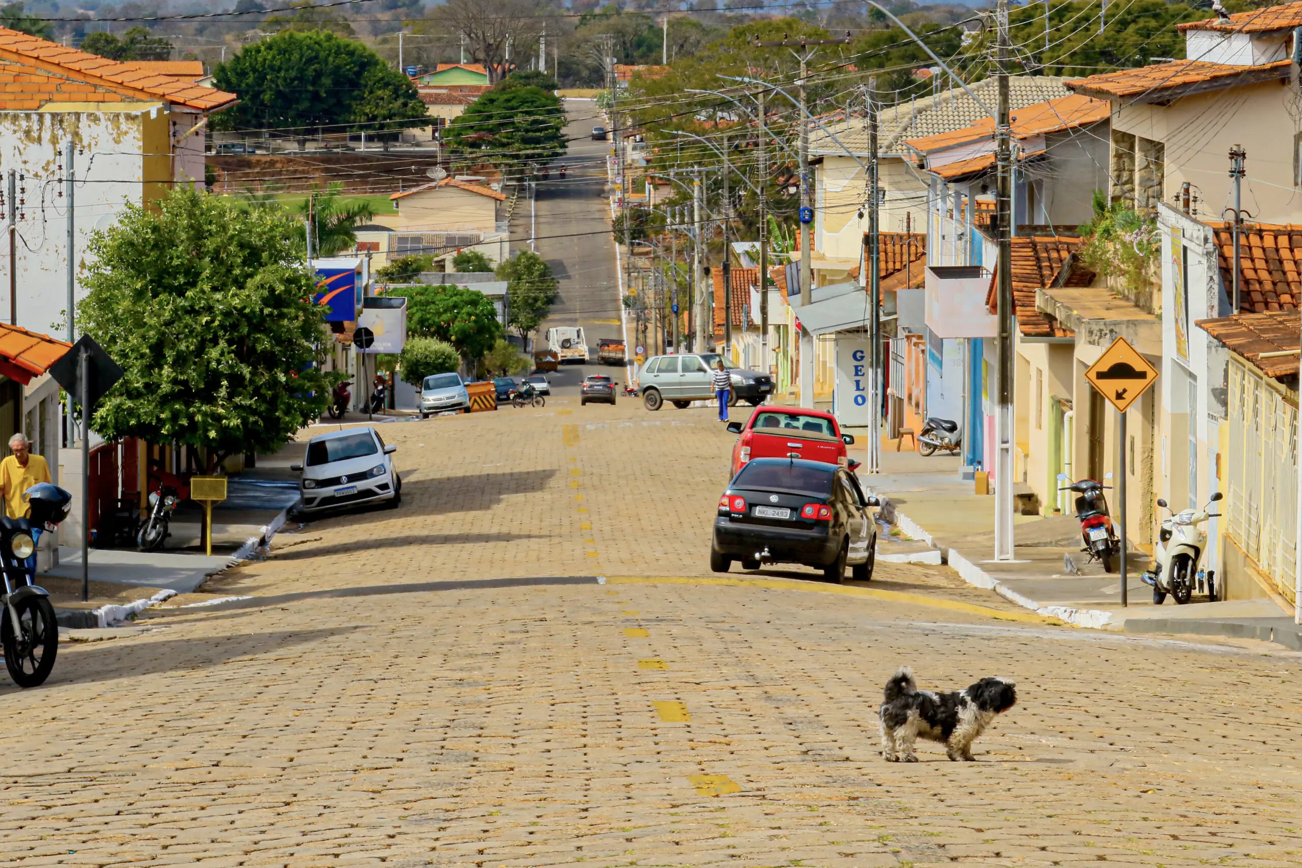 cidade-goiana-de-12-mil-habitantes-homenageia-pioneira-evangelica-com-praca;-veja-fotos
