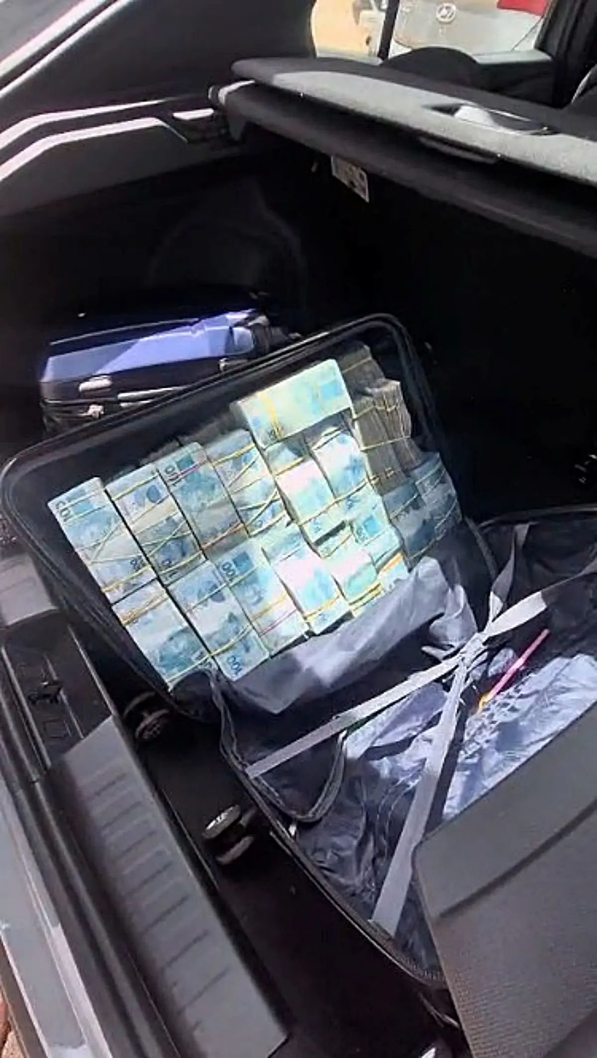 go:-advogado-vira-investigado-da-pf-ao-tentar-subornar-pms-por-mala-com-r$-1,7-mi